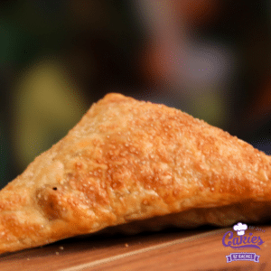 An easy apple turnovers recipe. Make these apple turnovers in advance and heat them up before serving or serve them cold.